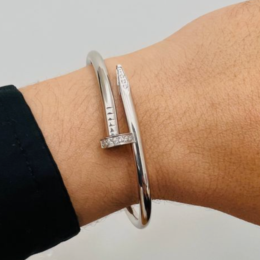 BRAZALETE ELEGANCIA UÑAS DELUXE PLATA